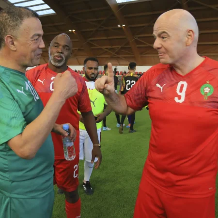 Infantino salue la “puissance mondiale” du Maroc